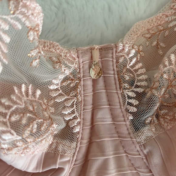 Louis Braco Paris 36E Unlined Wire Pink Bra - Picture 3 of 10